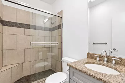 2606 Shelby Avenue #206, Dallas, TX 75219 - Photo 13