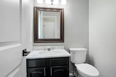 2136 Falcon Ridge Drive, Carrollton, TX 75010 - Photo 11