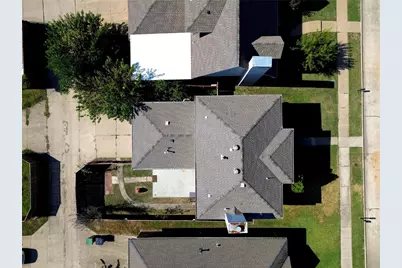 2136 Falcon Ridge Drive, Carrollton, TX 75010 - Photo 29