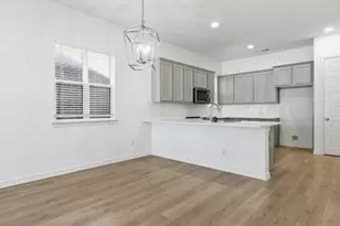 2825 Stanley Ave, Fort Worth, TX 76110 - Photo 11