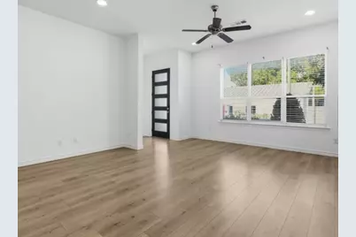 2825 Stanley Avenue, Fort Worth, TX 76110 - Photo 7