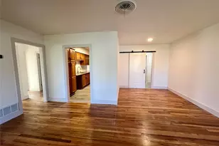 909 Hallum St, River Oaks, TX 76114 - Photo 11