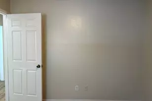 715 Oakwood Ln, Arlington, TX 76012 - Photo 23