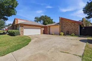 2406 Amber Hill Ln, Euless, TX 76039 - Photo 3