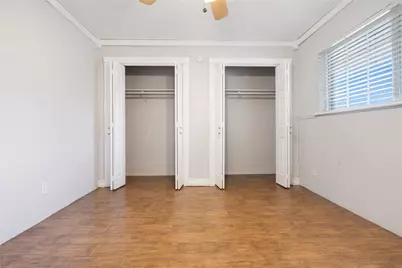1207 W Wall Street #4, Grapevine, TX 76051 - Photo 15