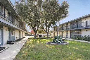 1207 W Wall St, Grapevine, TX 76051 - Photo 1