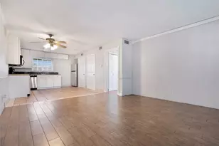 1207 W Wall St, Grapevine, TX 76051 - Photo 5