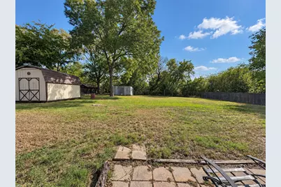 208 Olive Street, Lone Oak, TX 75453 - Photo 17