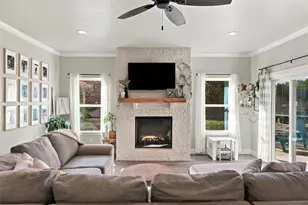 1006 Mojave Trail, Granbury, TX 76048 - Photo 5
