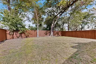 3931 Hancock St, Dallas, TX 75210 - Photo 37