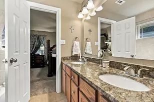 230 Oakwood Cir, Shady Shores, TX 76208 - Photo 17