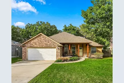230 Oakwood Circle, Shady Shores, TX 76208 - Photo 1