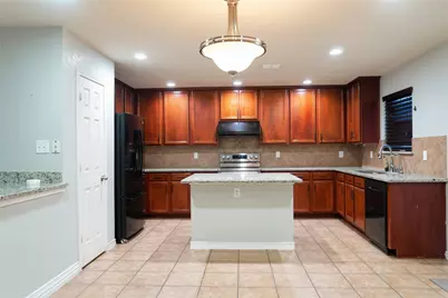 5440 Kleberg Drive, Grand Prairie, TX 75052 - Photo 9