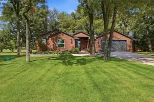 215 Modoc Trail, Lake Kiowa, TX 76240 - Photo 1