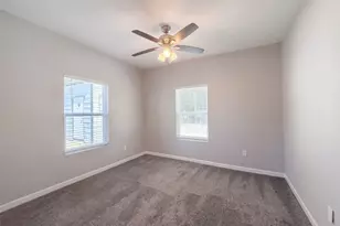 1425 E Cherry St, Sherman, TX 75090 - Photo 11