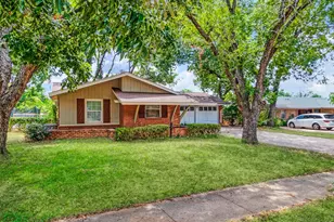 2222 Woodoak Dr, Irving, TX 75060 - Photo 1