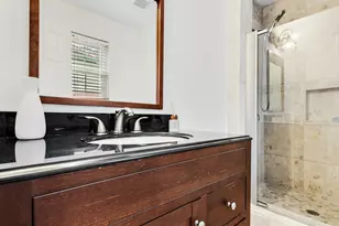 2222 Woodoak Dr, Irving, TX 75060 - Photo 17