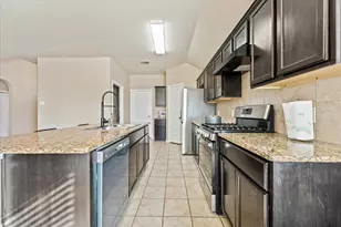 4225 Tollcross Ln, Fort Worth, TX 76123 - Photo 9