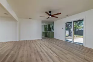 102 Juniper St, Mansfield, TX 76063 - Photo 11
