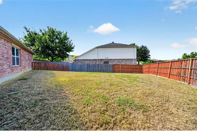 8448 Little Fawn Lane, Dallas, TX 75249 - Photo 37