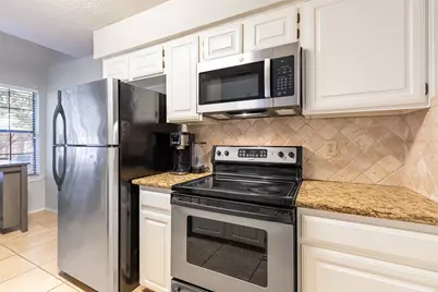 422 Santa Fe Trail #11, Irving, TX 75063 - Photo 13