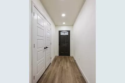 513 Colonial Drive, Garland, TX 75043 - Photo 3