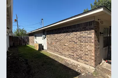 420 Allencrest Drive, White Settlement, TX 76108 - Photo 3