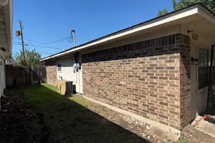 420 Allencrest Dr, White Settlement, TX 76108 - Photo 3