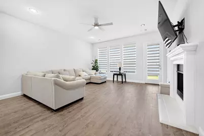 12789 Royal Oaks Lane, Farmers Branch, TX 75234 - Photo 17