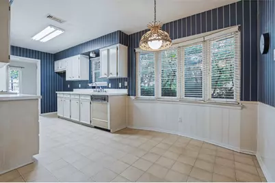 2106 Sunnyvale Road, Grand Prairie, TX 75050 - Photo 13