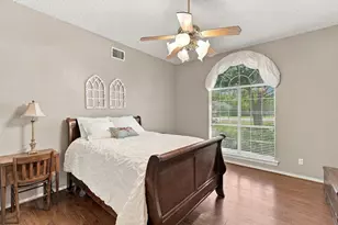 819 Nokomis Cir, Lancaster, TX 75146 - Photo 13