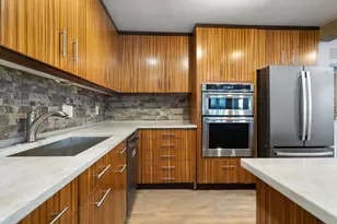 2100 Caddo St, Dallas, TX 75204 - Photo 11