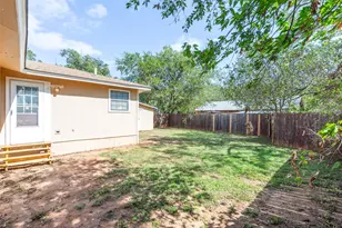 281 Clyde St, Abilene, TX 79605 - Photo 33