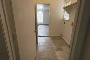 6426 St Leonard Dr, Arlington, TX 76001 - Photo 13