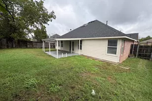 6426 St Leonard Dr, Arlington, TX 76001 - Photo 27
