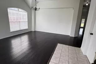 6426 St Leonard Dr, Arlington, TX 76001 - Photo 3