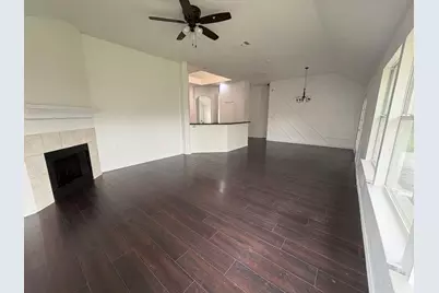 6426 St Leonard Drive, Arlington, TX 76001 - Photo 9