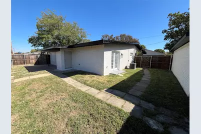 600 Royal Crest Drive, Richardson, TX 75081 - Photo 19
