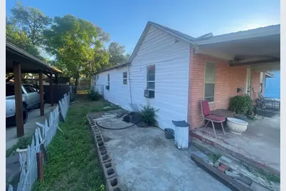 5433 Diaz Avenue, Fort Worth, TX 76107 - Photo 5