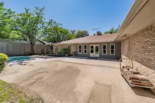 1718 Timbers Dr, Irving, TX 75061 - Photo 29