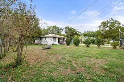 712 E Liberty Street, Mexia, TX 76667 - Photo 3