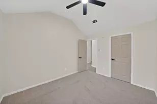 5776 Falcon Ridge Ct, Haltom City, TX 76137 - Photo 37