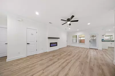 1829 Galveston Street, Grand Prairie, TX 75051 - Photo 7