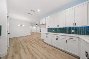 1829 Galveston St, Grand Prairie, TX 75051 - Photo 13