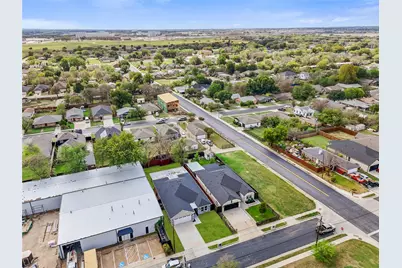 1829 Galveston Street, Grand Prairie, TX 75051 - Photo 39