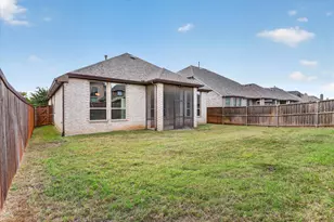 10105 Bitterroot Dr, Little Elm, TX 75068 - Photo 37