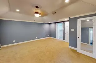 1617 Oak Creek Dr, Lewisville, TX 75077 - Photo 13