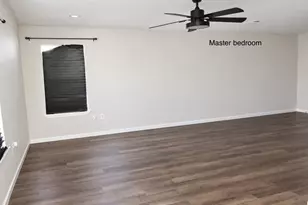 709 SW Dallas St, Grand Prairie, TX 75051 - Photo 11