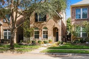 227 Buckingham Ave, Euless, TX 76040 - Photo 1