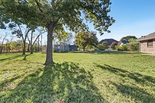506 Dallas Dr, Roanoke, TX 76262 - Photo 15